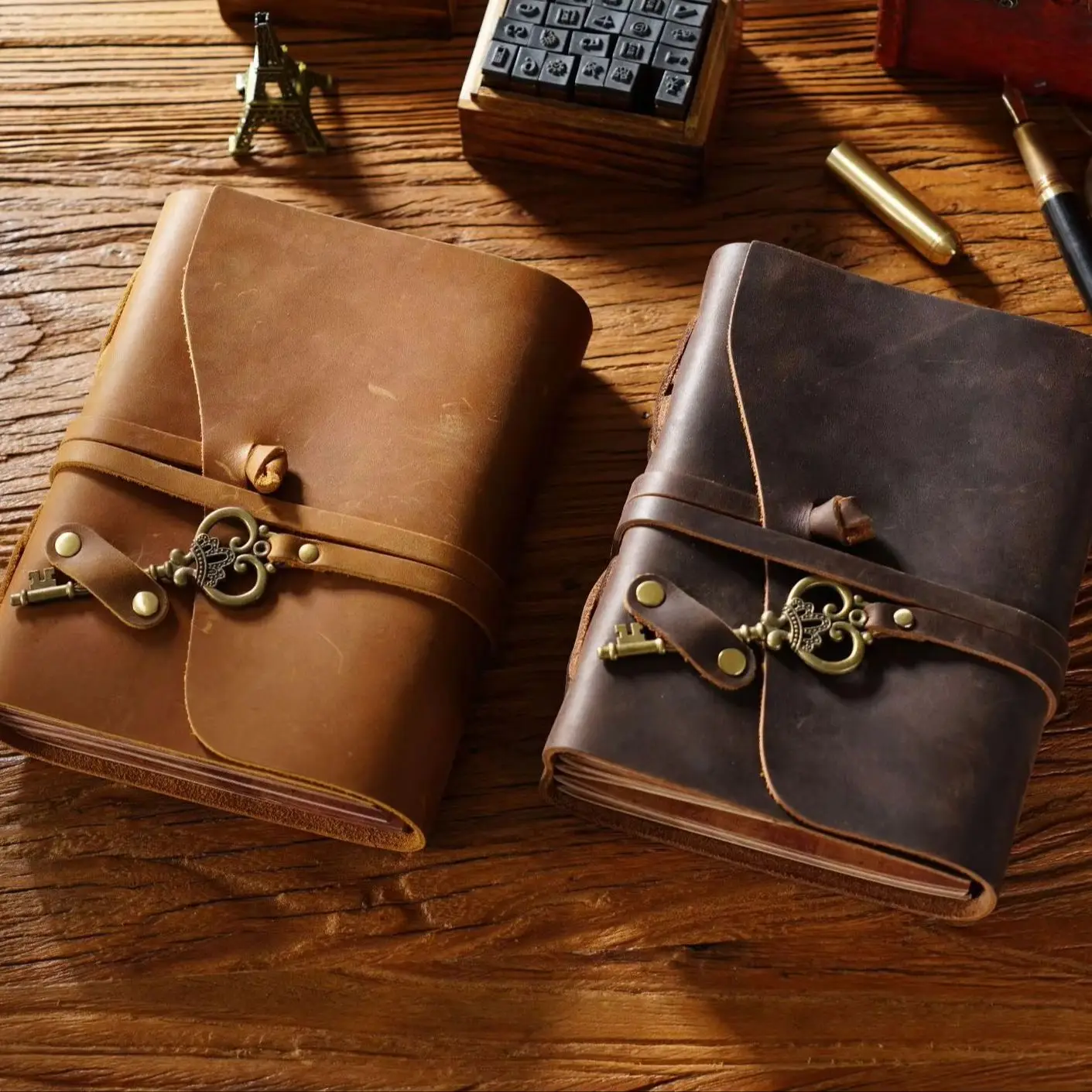 Vintage Crazy Horse Leather Journal, Handwoven Cowhide Notebook 300 Pages Retro Old Paper Diary for Travel Writing Gift Bookmark