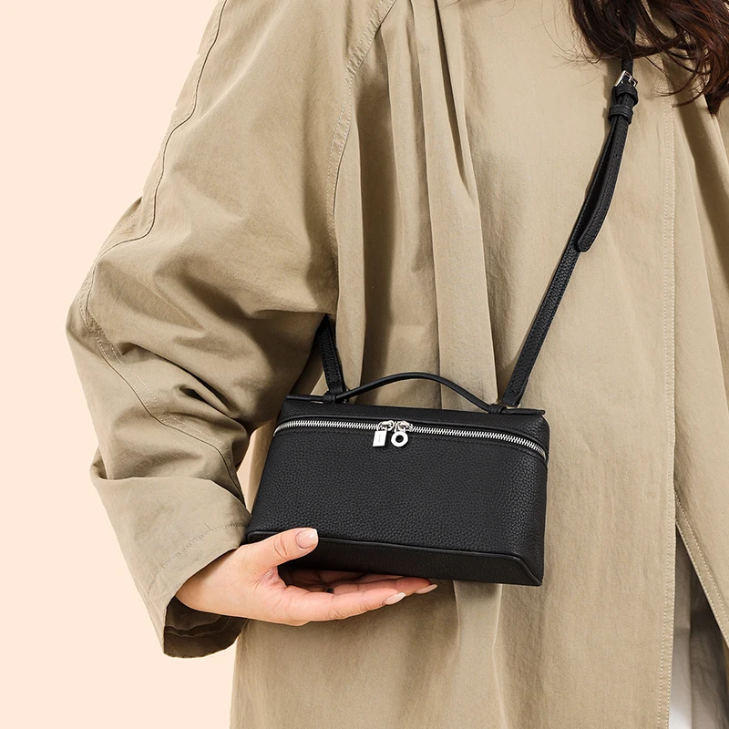 

Unique Vintage Leather Messenger Bag Stylish Design Large Capacity For Fashionable Women And Paris Show