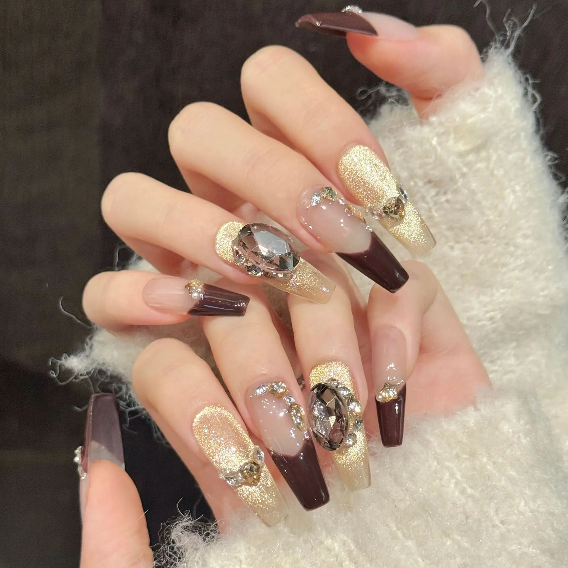 Prensa hecha a mano en uñas, uñas postizas de lujo ligeras de otoño, uñas postizas de ojo de gato con Flash francés de caramelo, decoración de diamantes de imitación