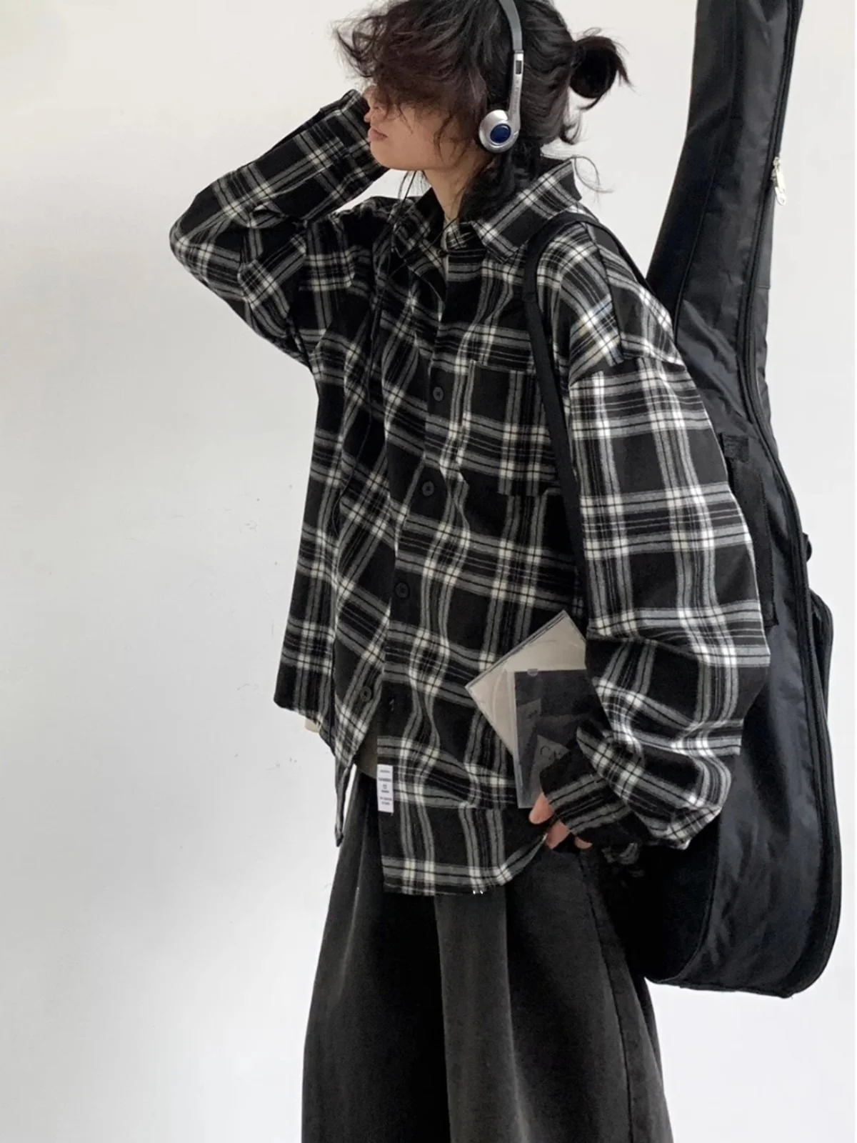House Roof Lazy  Japanese Retro College Style Black White Plaid Long Sleeve Men's Loose Casual Versatile Shirt Spring Yout...