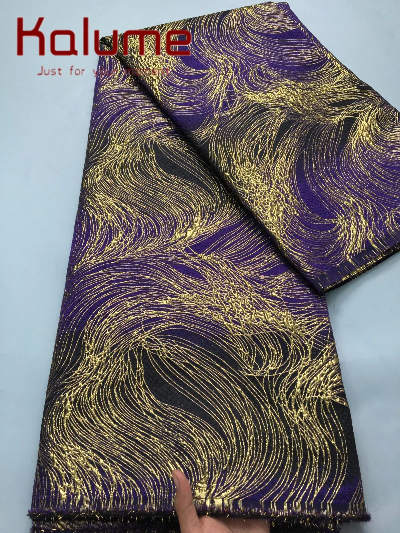 

Kalume 2025 новейшая парчовая кружевная ткань, хит продаж, жаккардовая кружевная ткань, красивая африканская позолоченная ткань для праздничного платья F4251