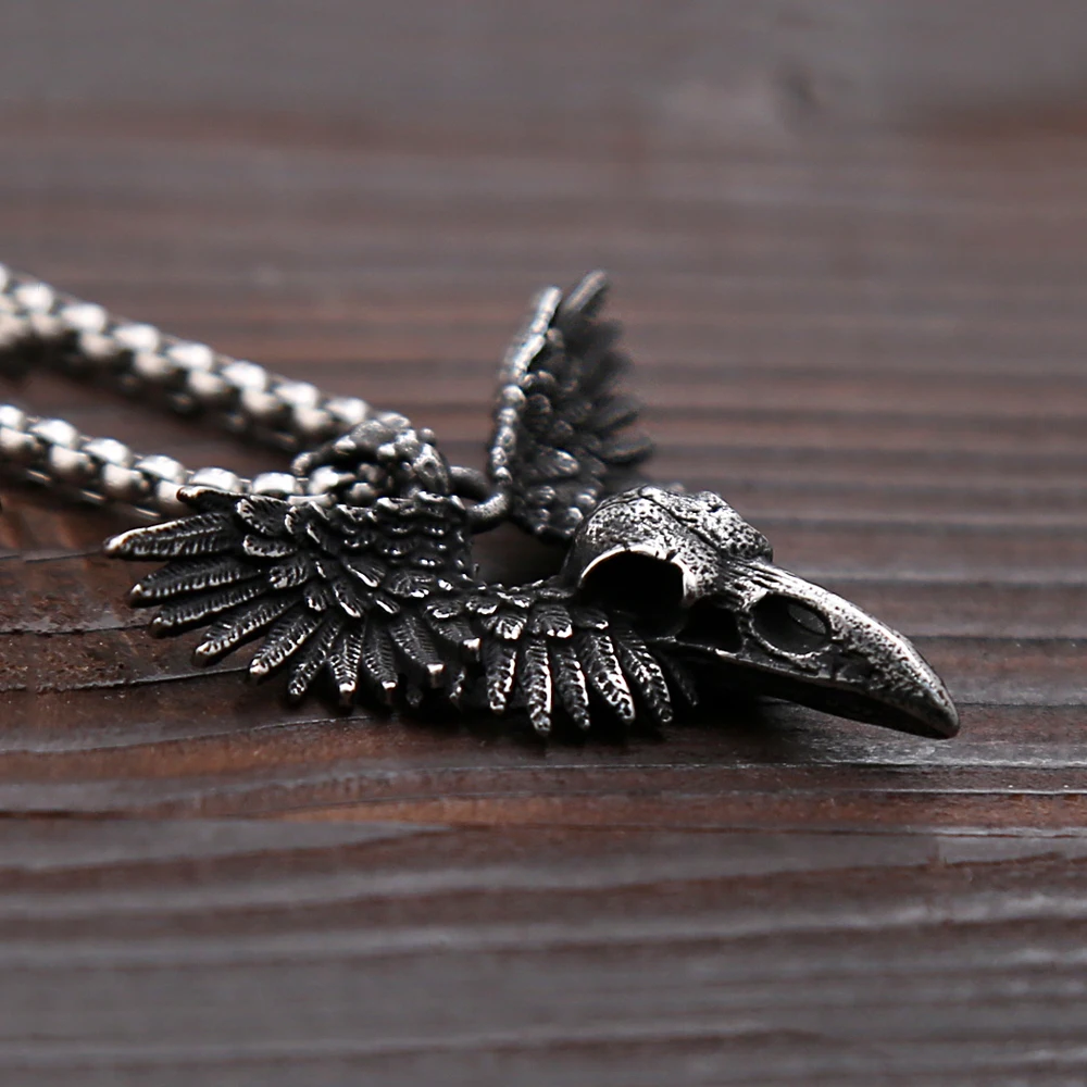 Unique Vintage Black Raven Skull Wing Pendant Necklace for Men Women Stainless Steel Punk Animal Amulet Jewelry Gifts Wholesale