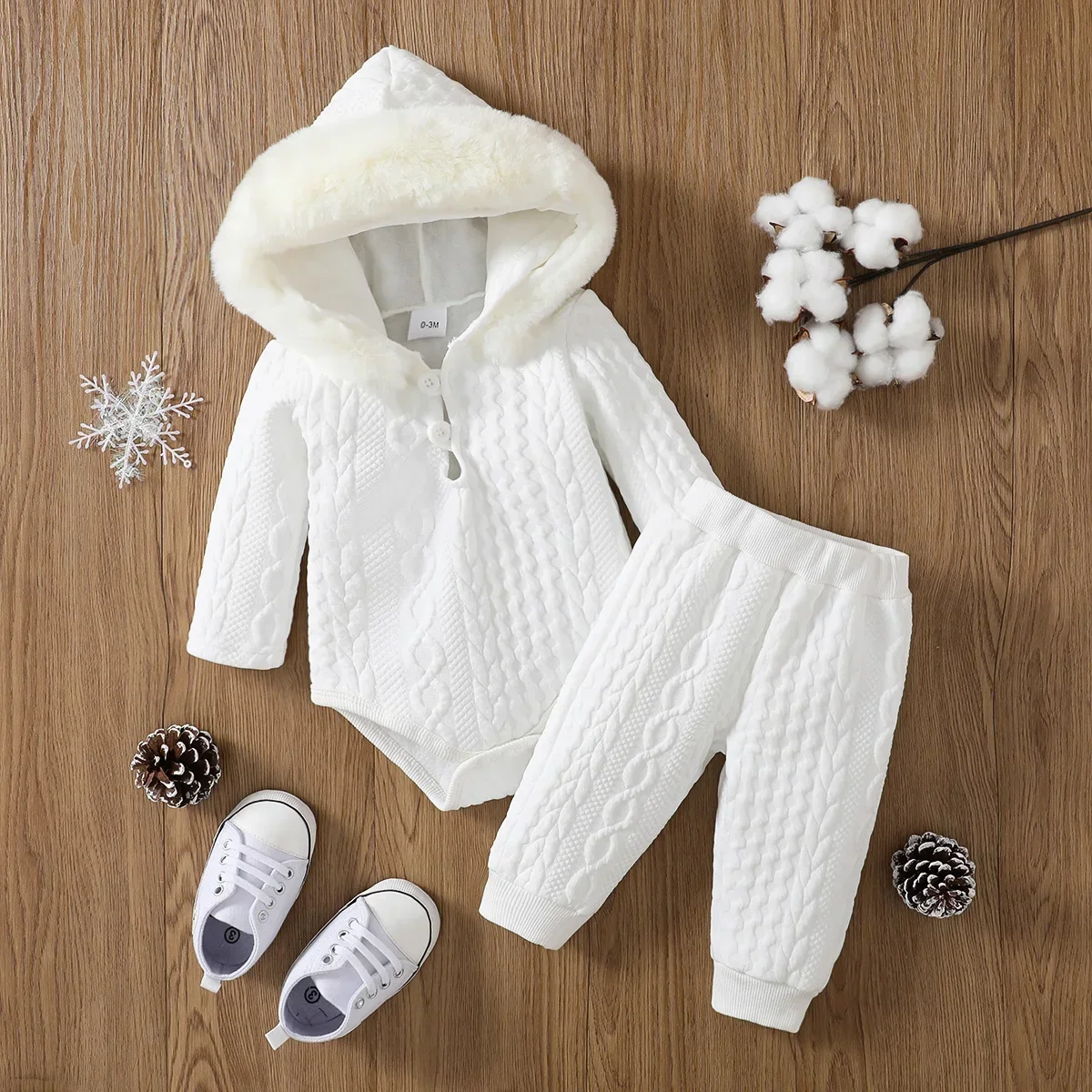 

PatPat 2pcs Baby Boy/Girl White Imitation Knitting Textured Spliced Faux Fur Hooded Long-sleeve Romper and Pants Set