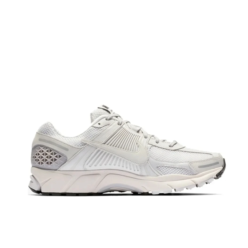 Nike Zoom Vomero 5 Man and Weman sneakers sober and stylish Casual Shoes Soft and comfortable shoes Light and breathable grey