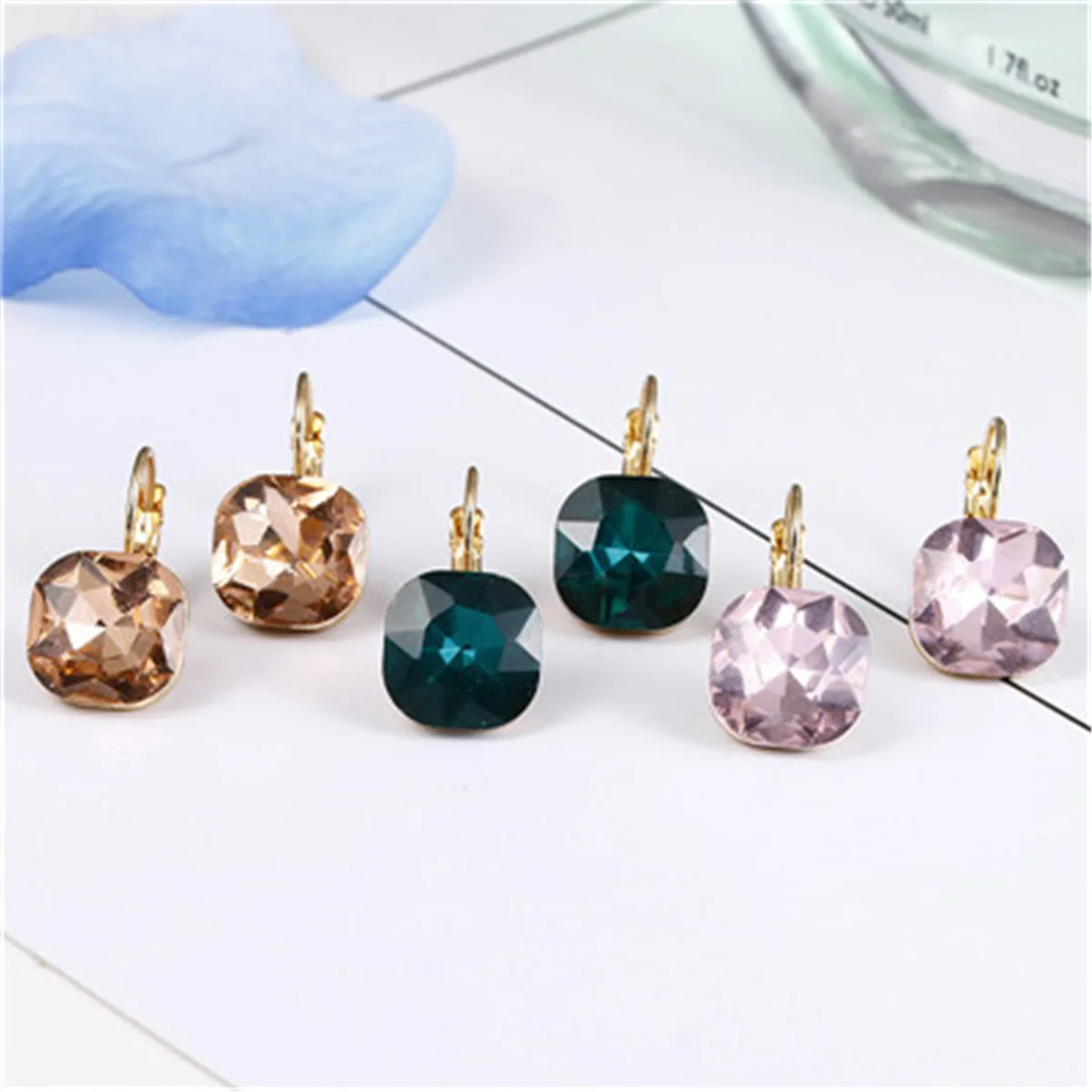 Trendy Square Crystal Drop Earrings for Women Wedding Party Shiny Jewelry Golden Pink Green Blue Geometry Dangle Earrings