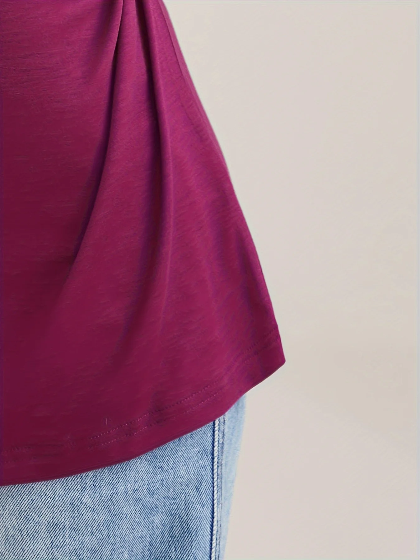 夏の女性のプラスサイズ Tシャツオリジナルデザインファッションカラフルなパリレタープリント女性のカジュアルクルーネック半袖トップス