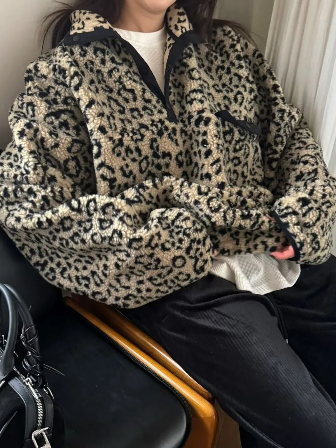 Faionable Thiened Lamb Fur Leopard Pattern Sweatirt Jaet Women's Winter Outerwear Chic Layering Top Quali Clothing