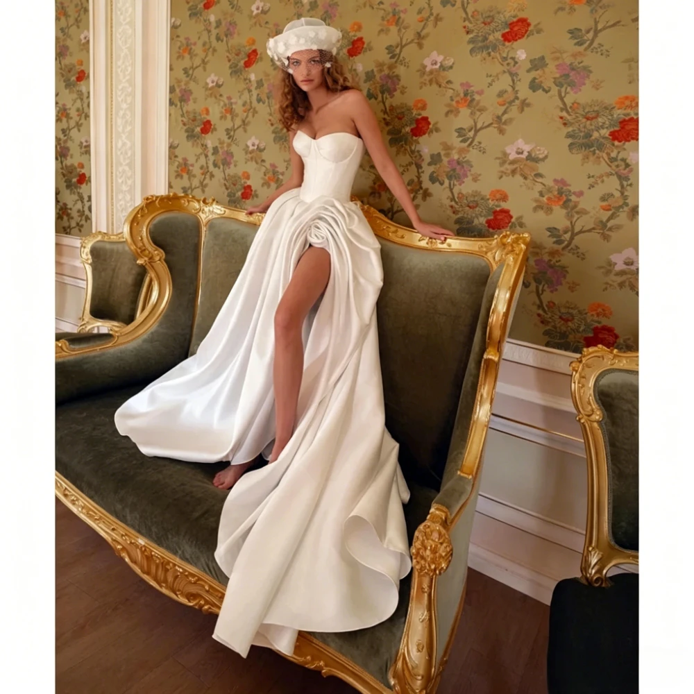Customized Boho A Line Wedding Dress Sweetheart Strapless Sleeveless 3D Floral Decor High Split Soft Silky Satin Bridal Gown
