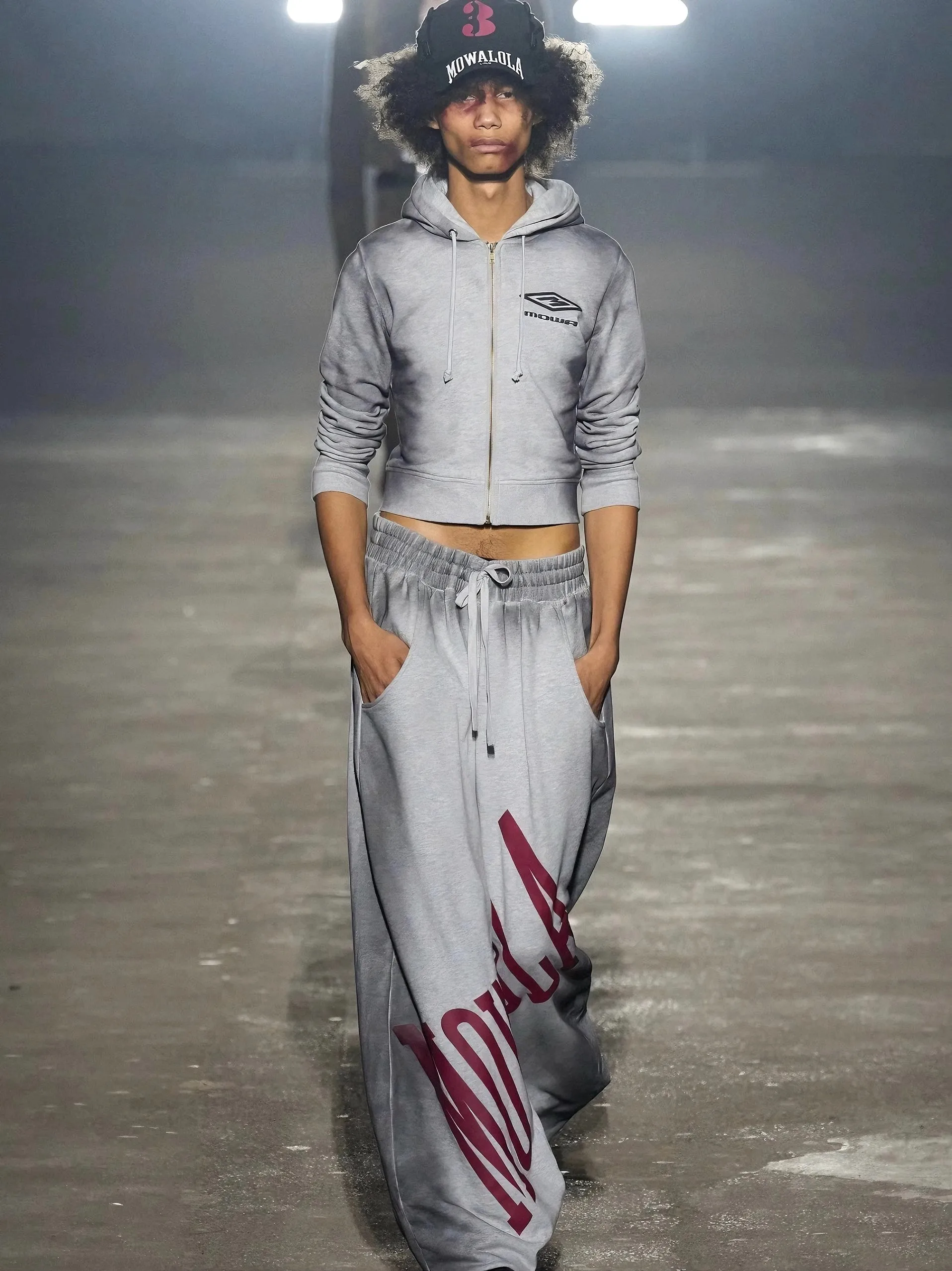 

2025 Mowalola Stamp Joggers fashion show vintage dyed Baggy grey casual sweatpants KZ1076