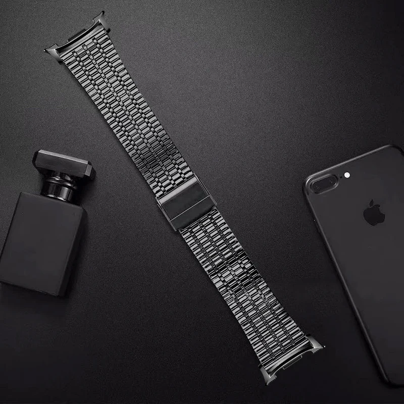 بدلة بحزام من الفولاذ المقاوم للصدأ بسبعة خرزات لساعة سامسونج 8 Series حزام ساعة سامسونج معدني بسبعة خرزات مع إبزيم أمان مزدوج