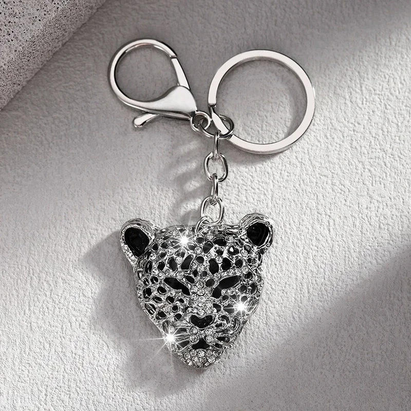 Luxury Keychains Big Brand Creative Gifts with Rhinestone Leopard Head Car Keychain Accessories Crystal Animal Pendant