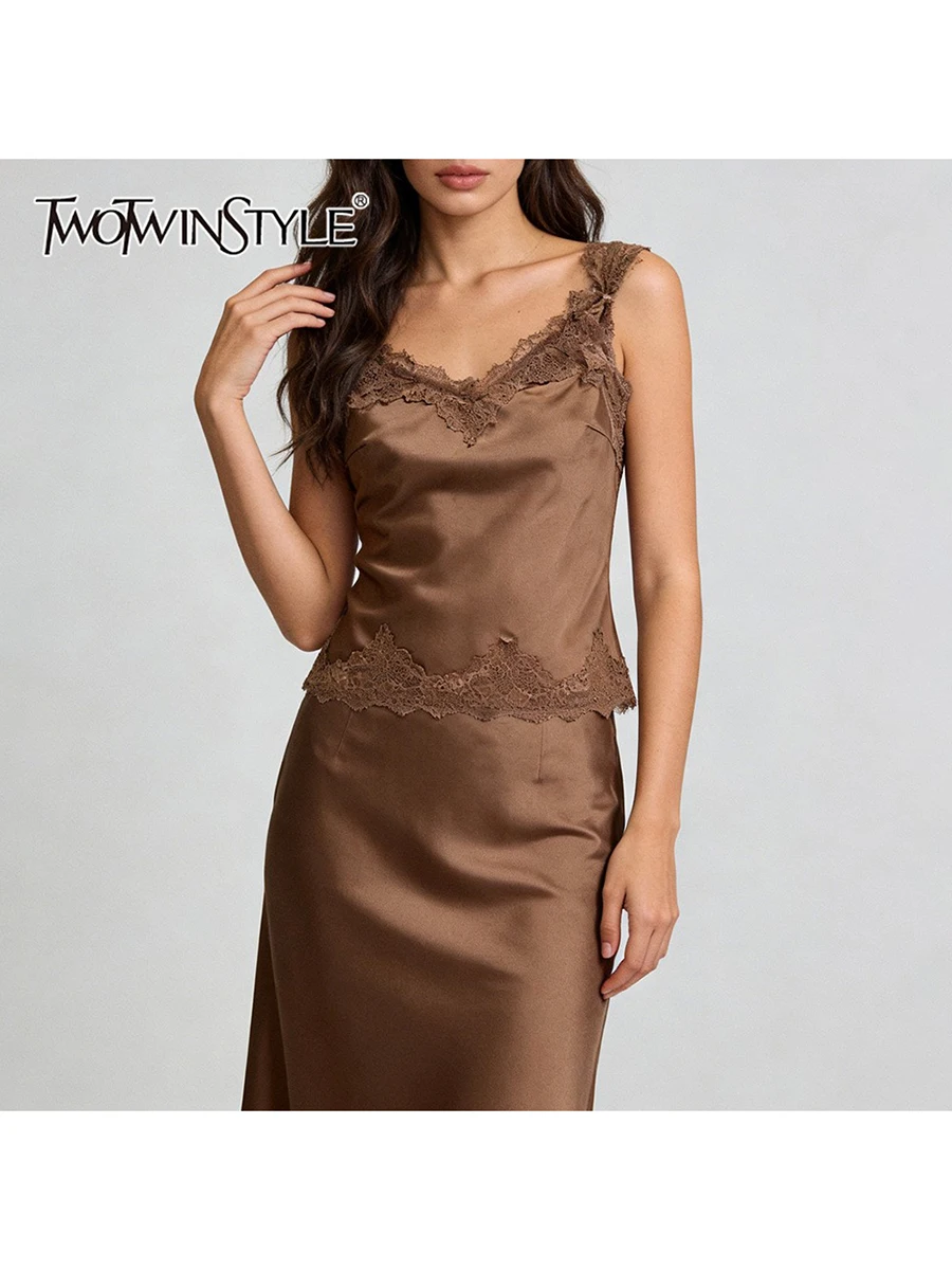 

TWOTWINSTYLE Minimalist Spliced Lace Sexy Slimming Vests for Women V Neck Sleeveless Elegant Short Vest Female 2026 Fashion New