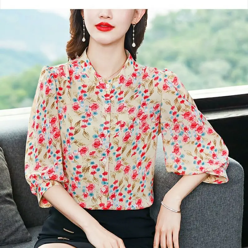 2024 Summer New Women\'s Elegant Versatile Slim Fashion Korean Version Crew Neck Printed Button Commuter 3/4 Sleeve Shirt Tops