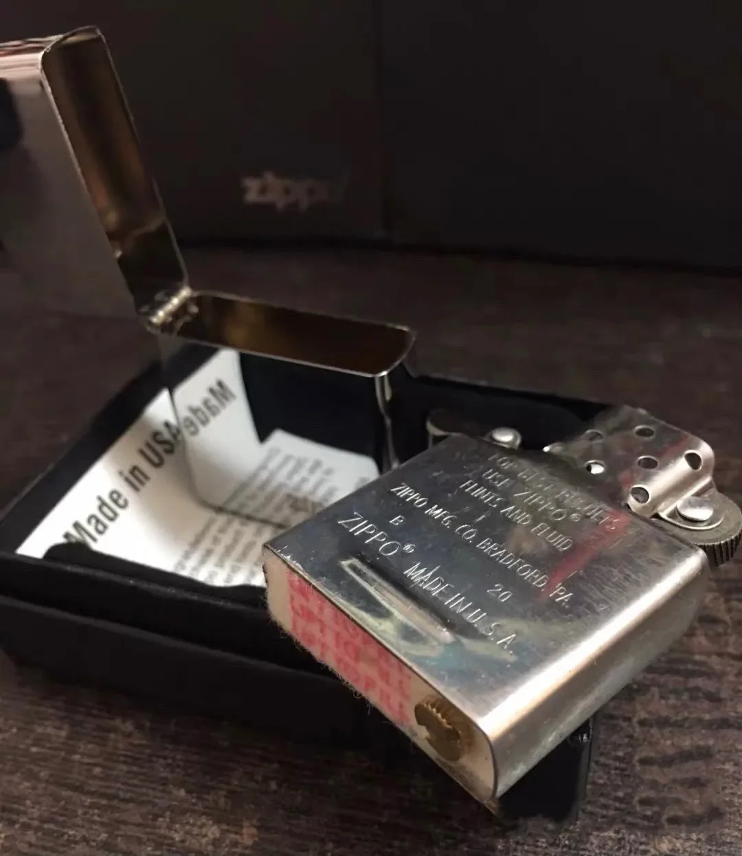 Mechero Zippo blanco Ice a prueba de viento, colección en caja