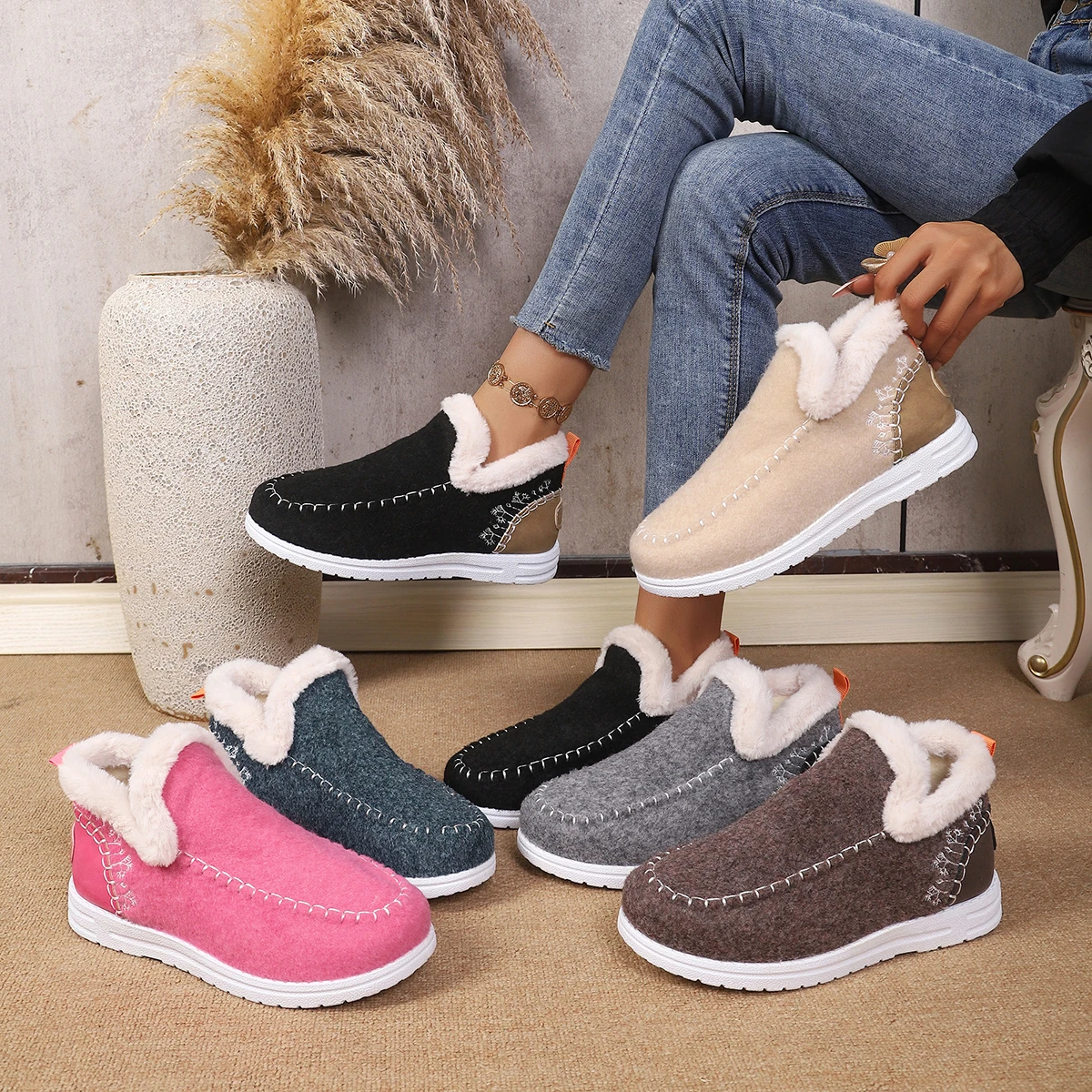 Women Winter Slip On Fuzzy Collar Ankle Booties Soft Felt Warm Fleece Lined Flat Non‑Slip Light Casual Daily Snow Boots