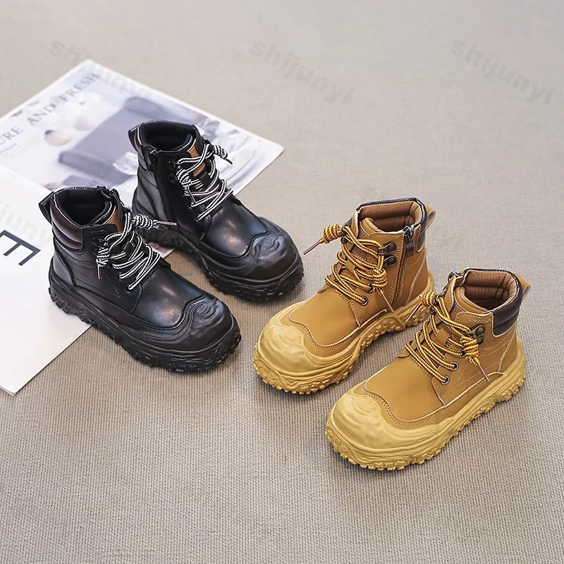 

Children's Fashion Trend Casual Thick Soled Short Boots 2025 Autumn Boys' British Style Versatile Soft Comfortable Chunky Boots