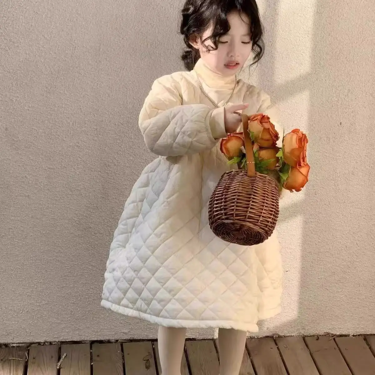 

Autumn and Winter Girls' Long Sleeved Princess Dress New Children's Cotton Padded Thick Dress Shirt Two-piece Set
