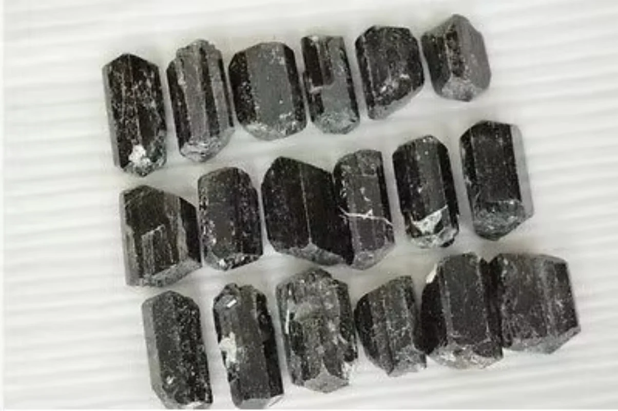 Natural double terminated black tourmaline crystal 300-350 Grams