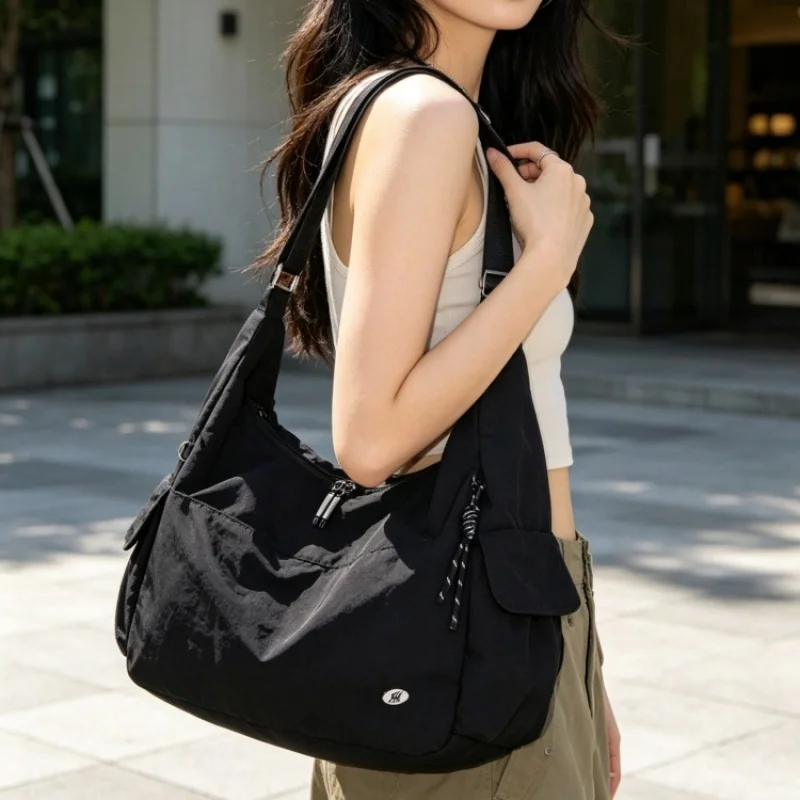 Japanese Style Women's Crossbody Bag Large Capacity Lightweight Tote Bag Minimalist Single Shoulder Bag Fashionable Handbag