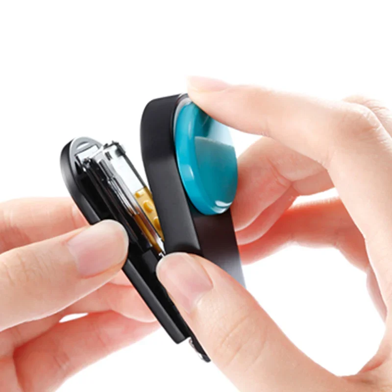 Japan MAX HD-10XS mini stapler Creative portable small stapler Bookable 17-page mini stapler