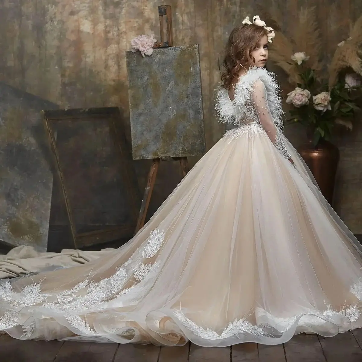 

Feather Floor-Length Flower Girl Dresses Lace Appliques Baby Girl Birthday Party Ball Gowns First Communion Gowns Customized