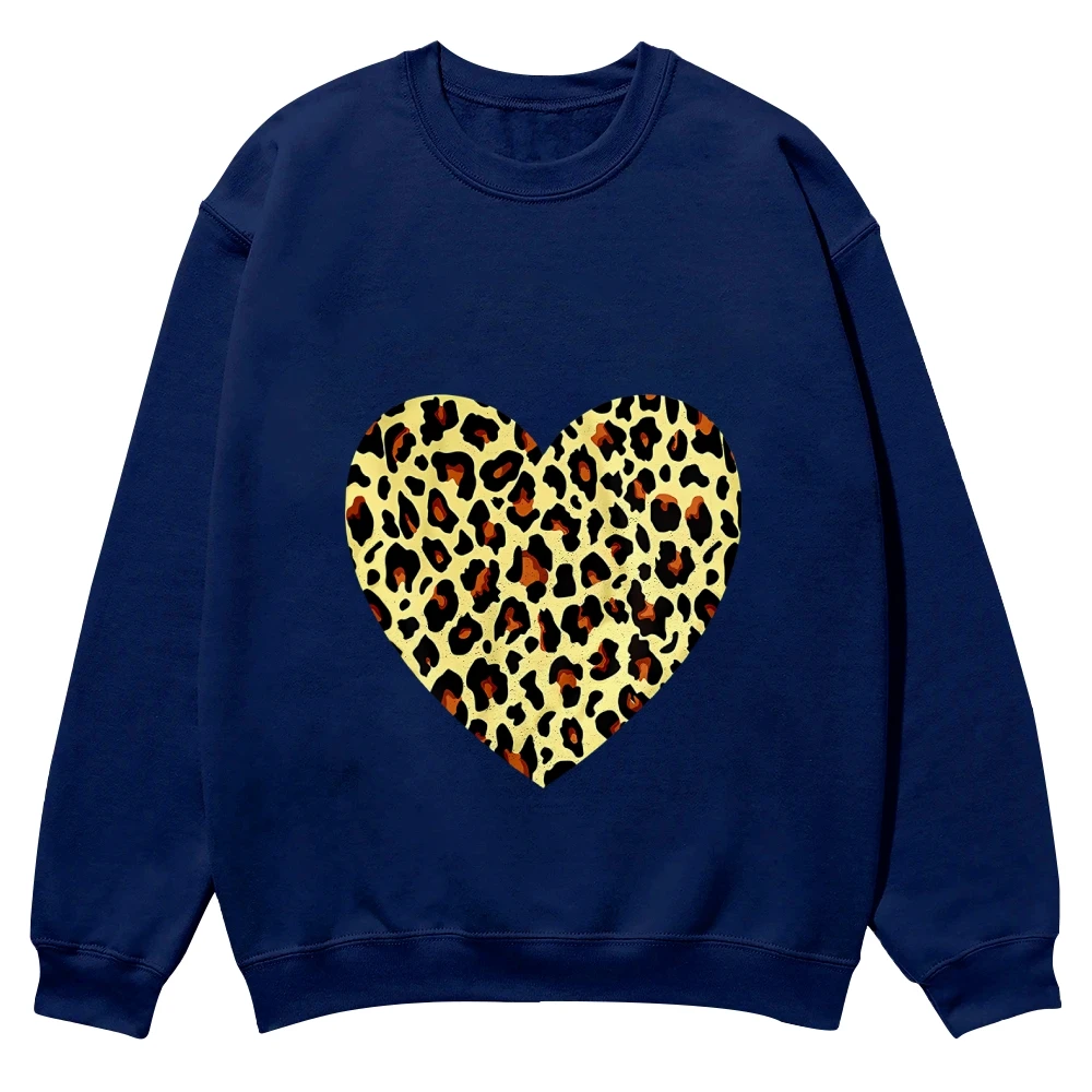 

Leopard Love Heart Print Trendy Graphic Sweatshirt Cusal Sweatshirt Trendy Long Sleeve Shirt Comfort Colors Unisex Sweatshirt