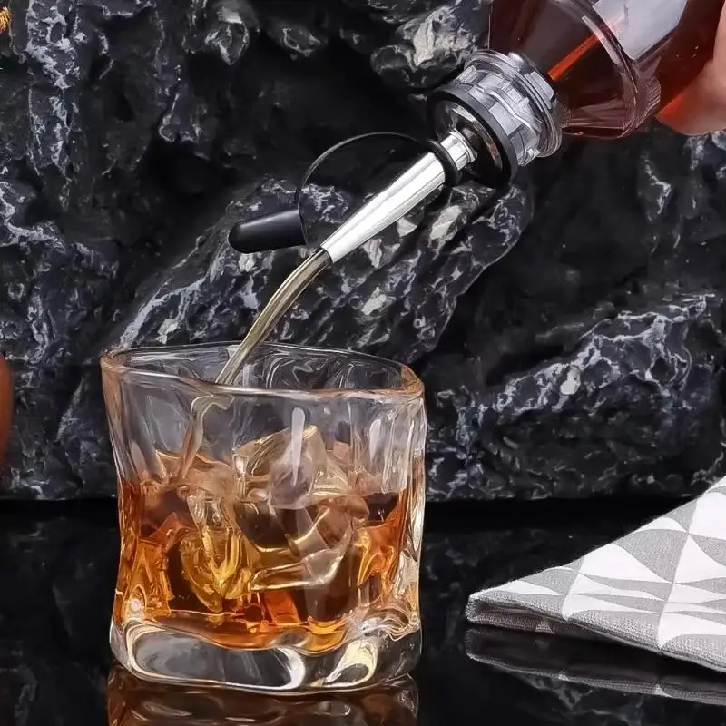 ~Bar Tool Wine Bottle Stopper Cap Dispenser Sprayer Lock Wine Pourer Sauce Nozzle Liquor Leak-Proof Plug Bottle Stopper