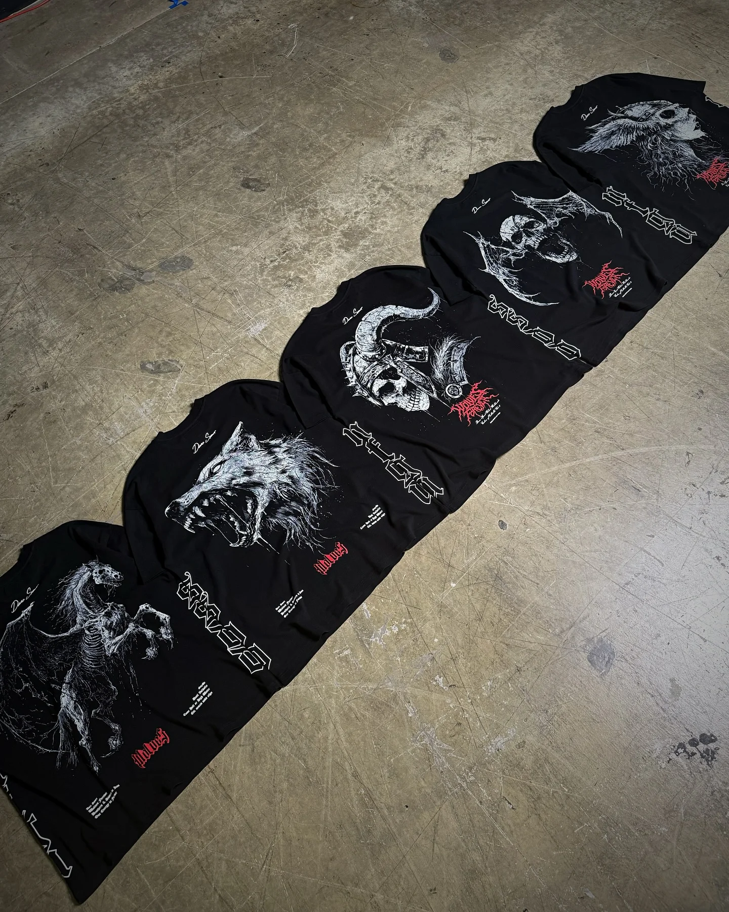 

Harajuku Wolf Print Graphic t shirts Y2k Long Sleeves T shirt Hip Hop Streetwear Tops Casual Loose Sports Gym Men Clothing
