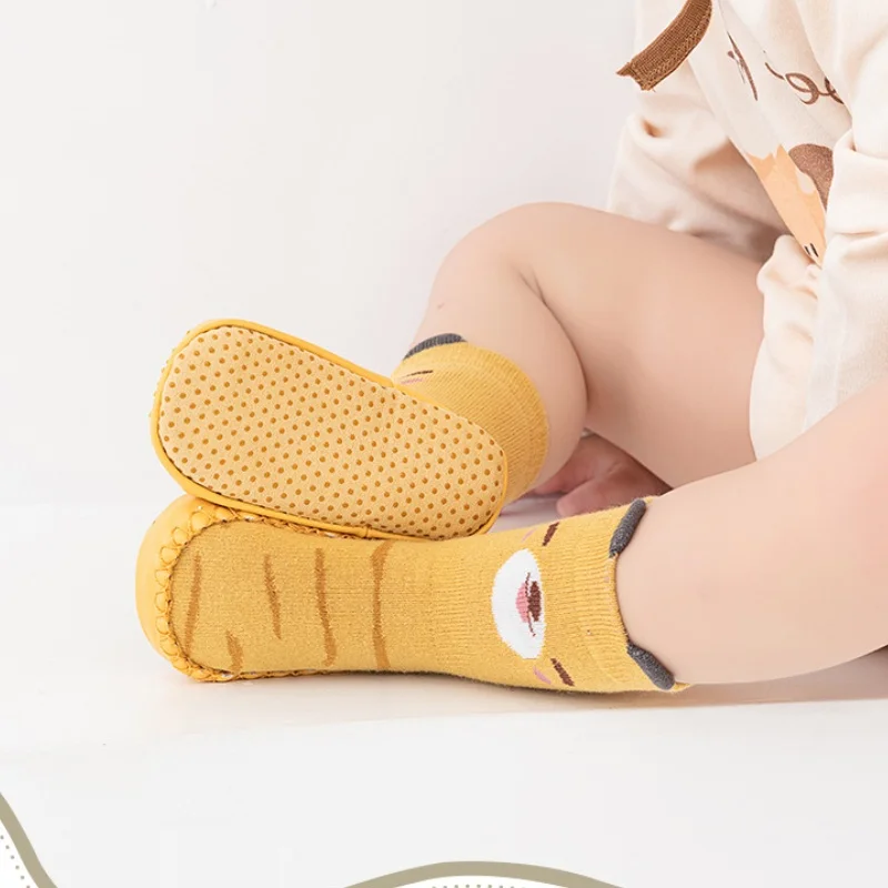 Nieuwe Baby Vloerschoenen Lange Sokken Anti-Slip Binnenshuis Veilige Schoenen Lente Peuterschoenen Kinderen