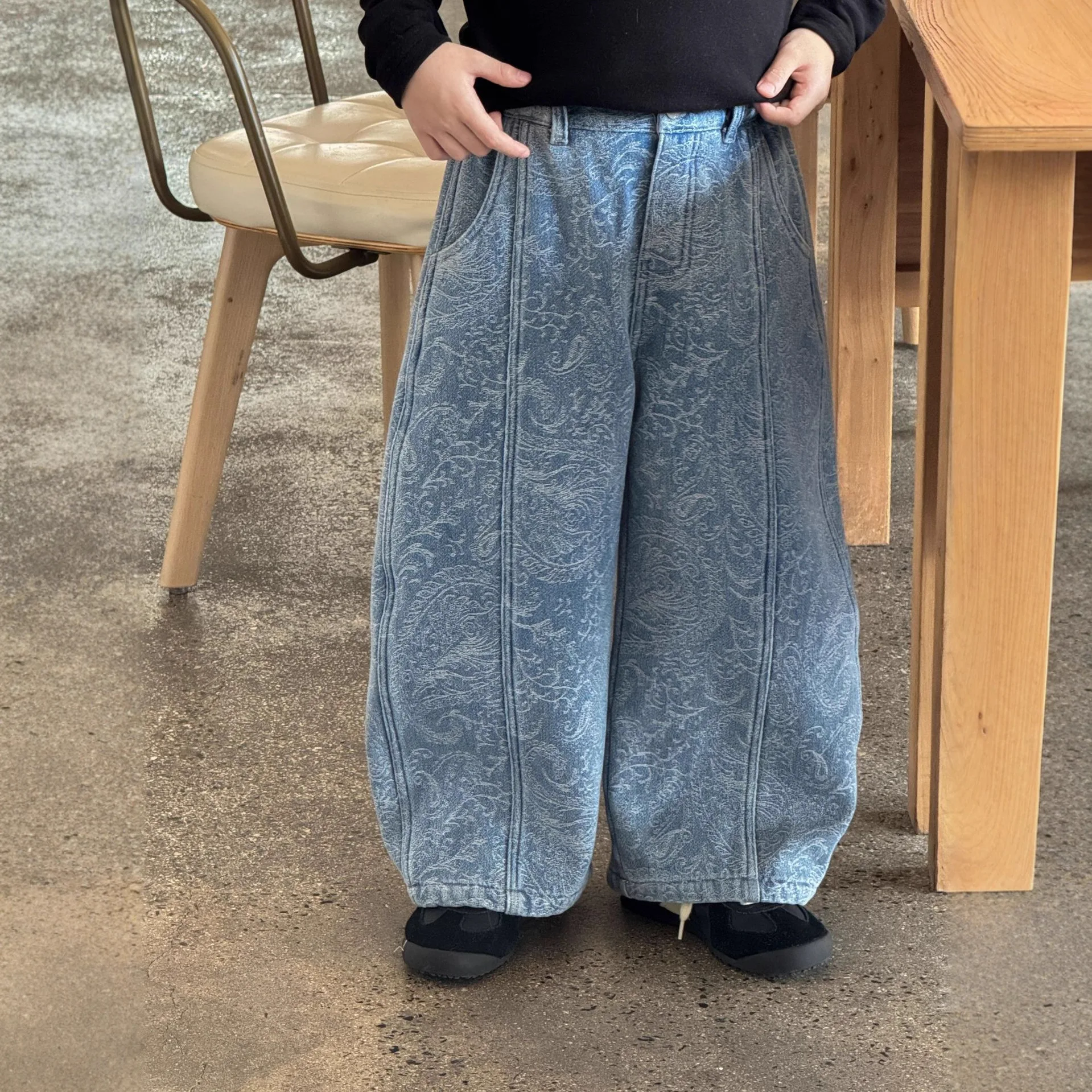 

Autumn Winter New Boys Fashionable Printed Casual Fleece Jeans Children Clothing Kids Loose Thick Warm and Versatile Jeans