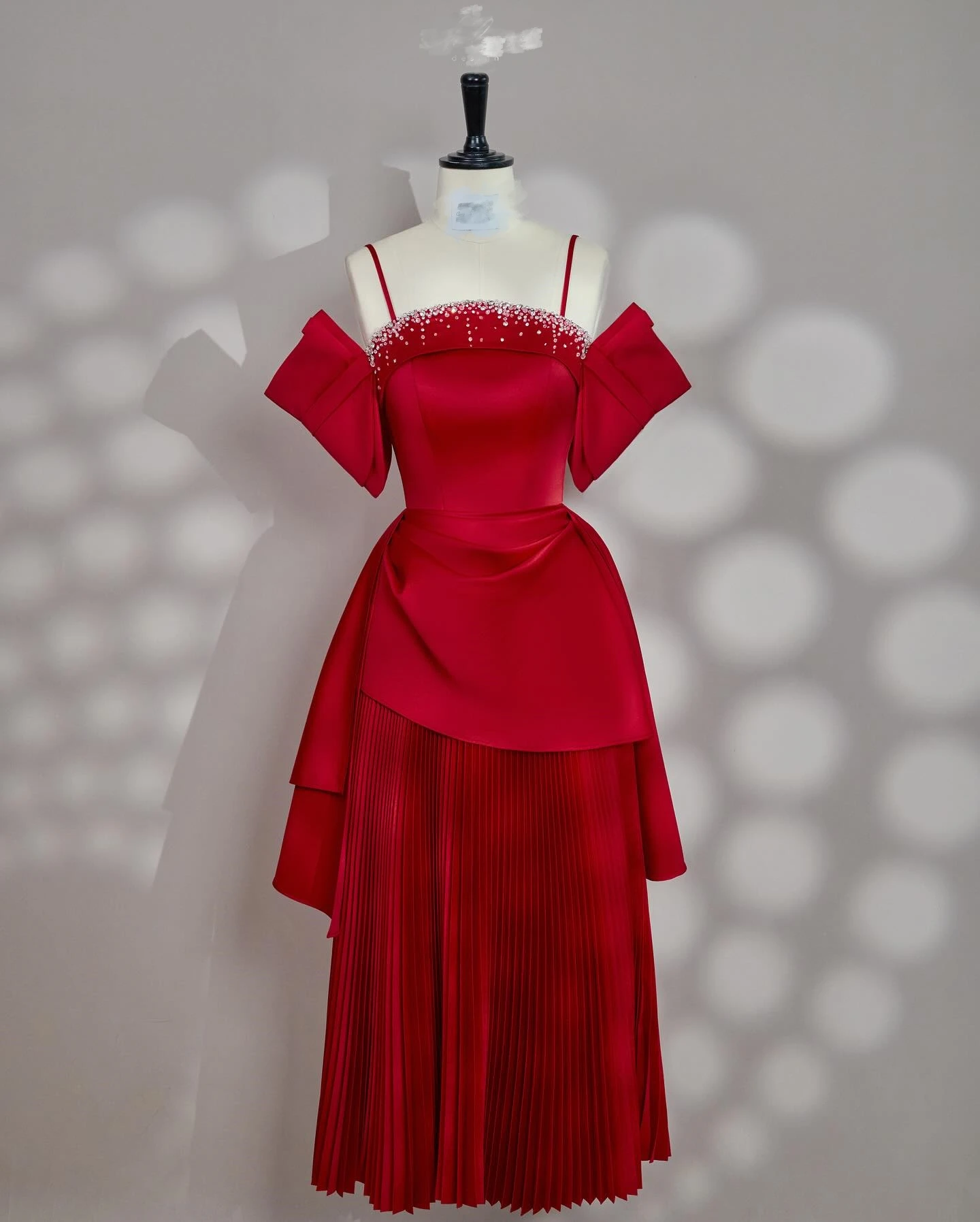 تخصيص رشيقة جيرسي ألف خط قبالة الكتف كريستال فساتين السهرة حمالة قصيرة الأكمام زيبر الظهر الأحمر برو #2