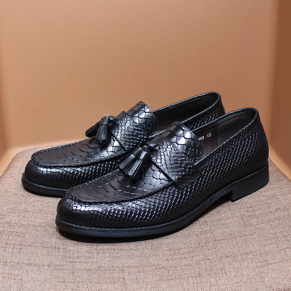 Men\'s Tassel Loafers Cow Leather Luxury Snake Print Slip on Wedding Party Dress Shoes for Men Comfortable Office Casual Loafers
