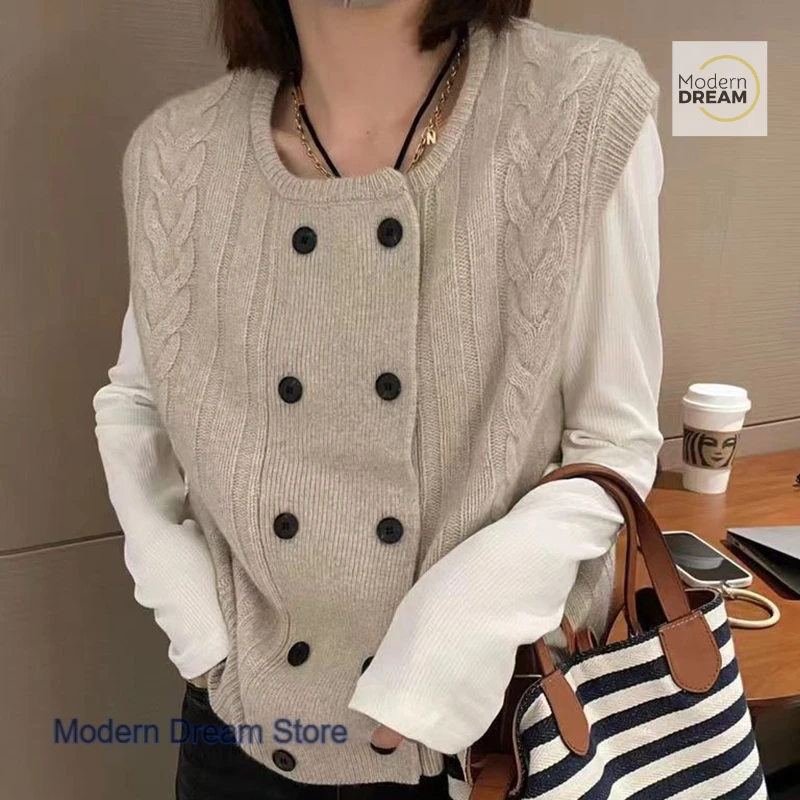 

Двубортный вязаный жилет в корейском стиле носить на улице осенью и зимой с новым свободным поворотом и жилетом внутри.