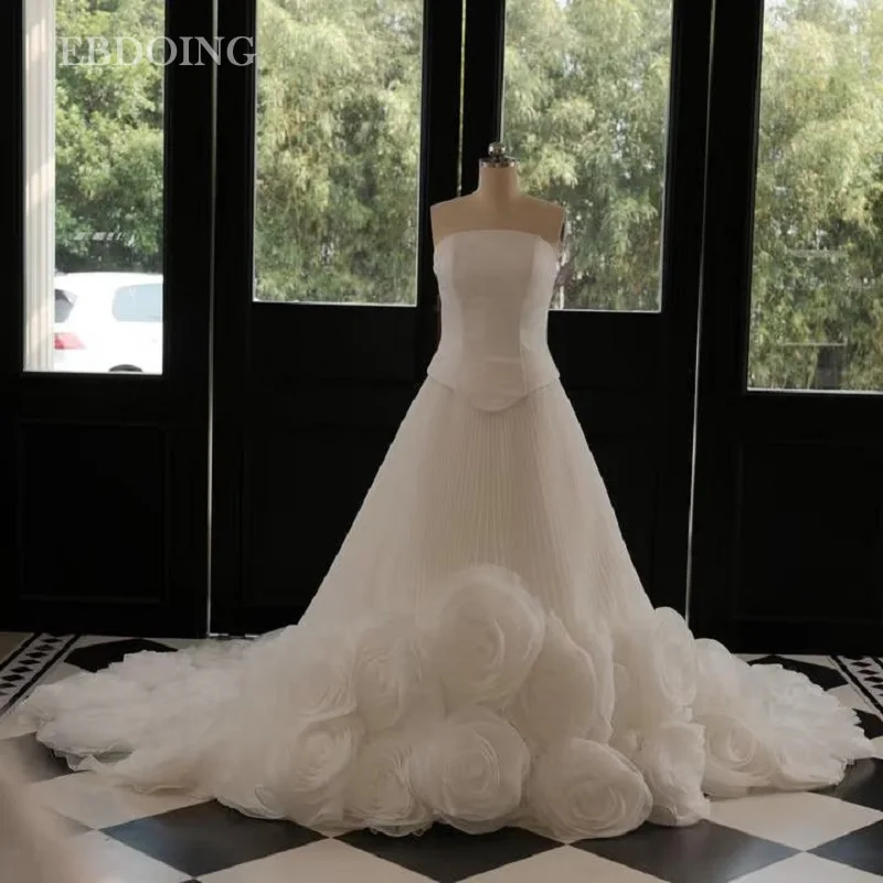 EBDOING Customized Sleeveless A-line Wedding Dresses Pleats Chapel Train Strapless With Big Flowers Bride Gown