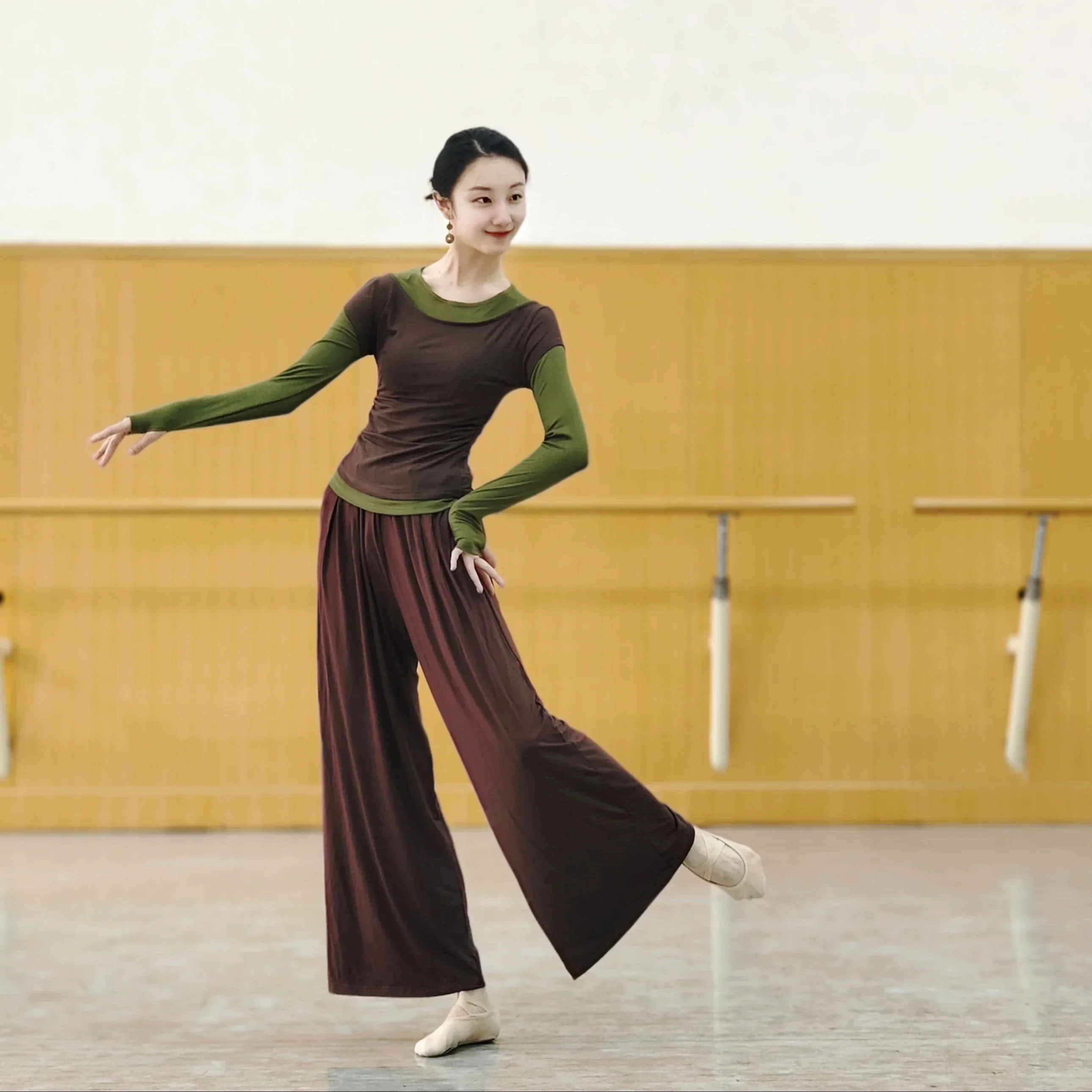 completo-da-ballo-moderno-a-due-pezzi-con-maniche-lunghe-costume-da-ballo-classico-cinese-per-allenamento-corporeo-yoga-e-balletto