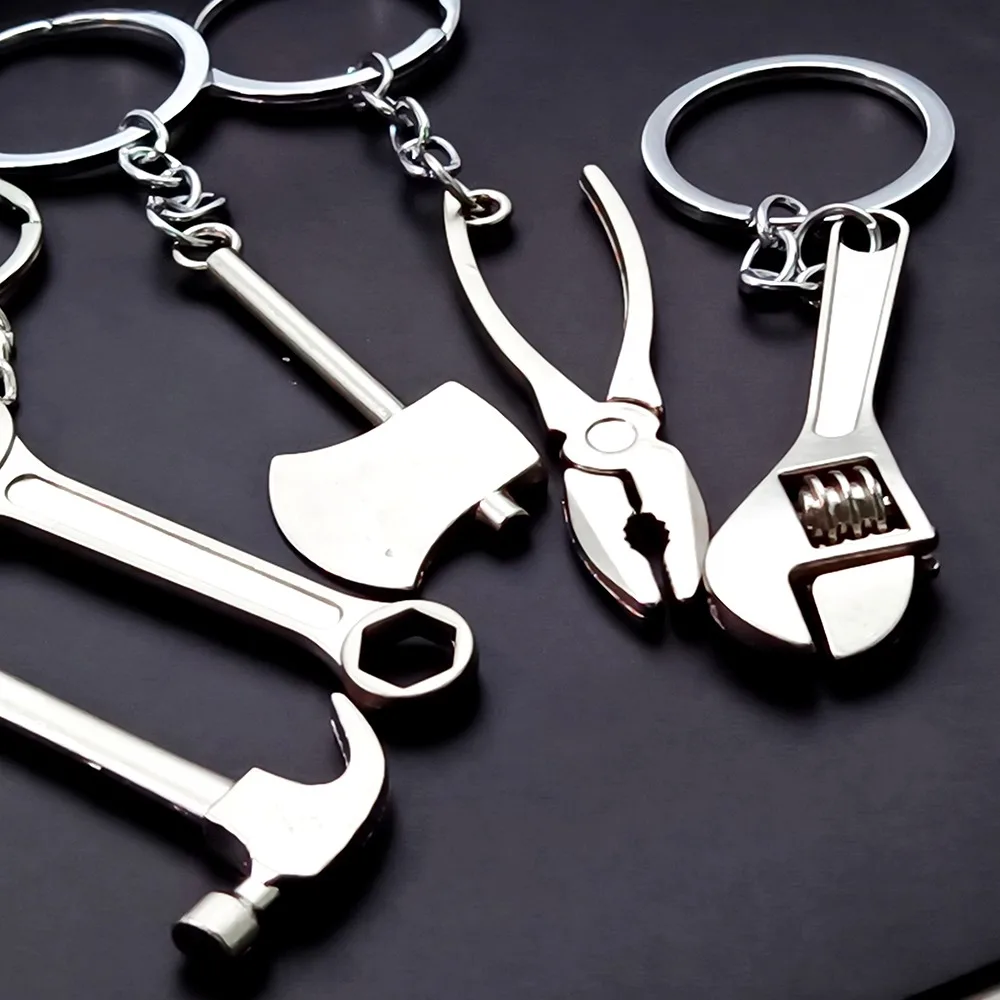 Rollenspielset, Mini-Konstruktion, Multi-DIY-Spielzeug, kleine Werkzeuge, Metall-Schlüsselanhänger, verschiedene Designs für kreatives Spielen, Geschenk, Auto-Schlüsselanhänger – Detail 11