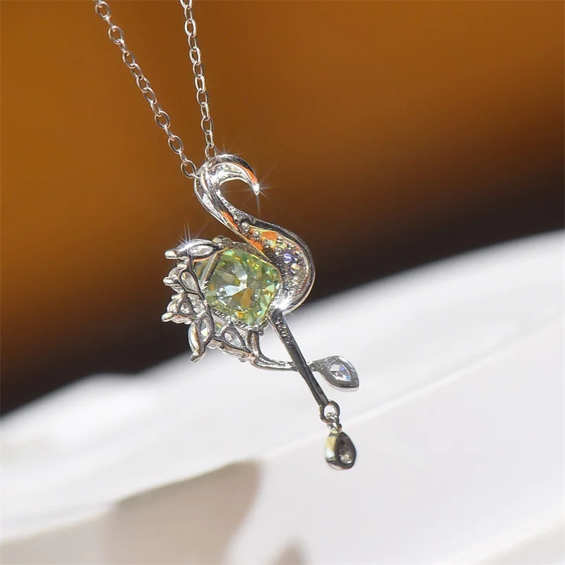 

ZFSILVER Trendy Fashion Fresh s925 Silver Color D Green 2ct Moissanite Crane Necklace For Charms Women Party Jewelry Gift KML811