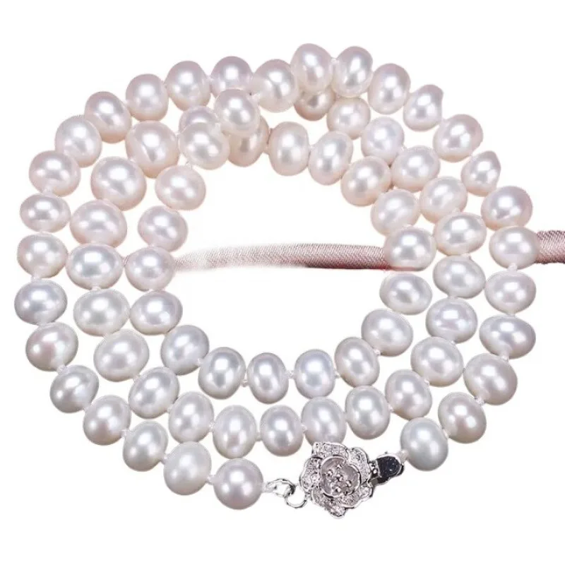 

White Pearl Necklace