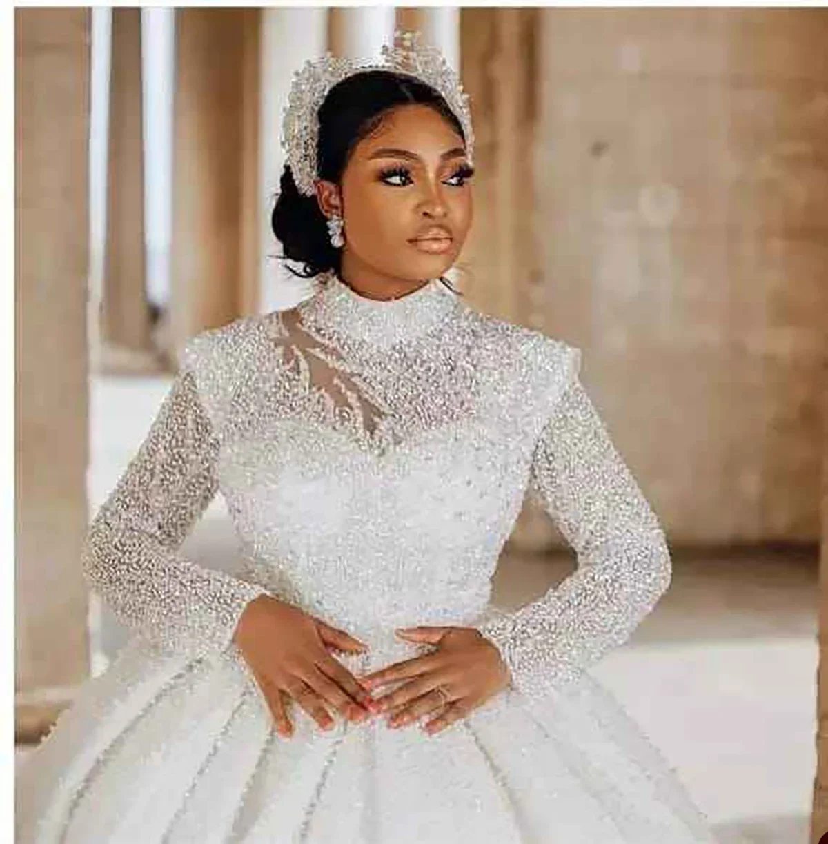 Personalizado alta pescoço luxo lantejoulas contas vestido de casamento tribunal trem mangas compridas vestido de novia vestido de noiva inchado