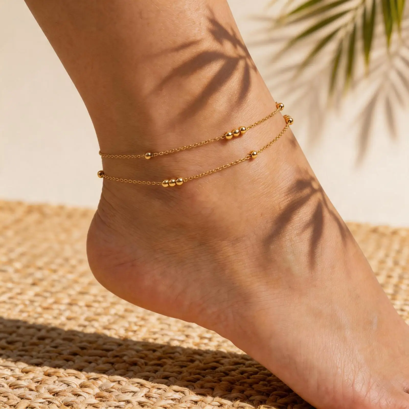 Trendiges Doppelschichtiges Perlen-Fußkettchen für Damen, Vergoldete Edelstahlkette, Wasserfester Nicht Anlaufender Fußschmuck
