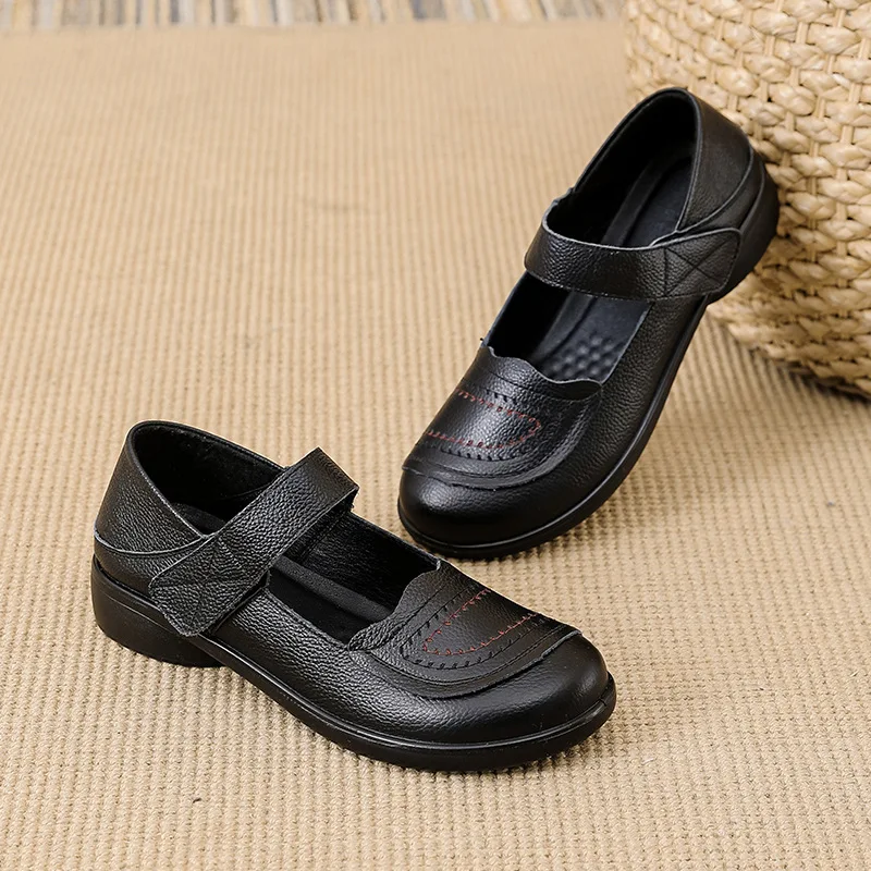 

2026 New Black Leather Mary Jane Shoes for Women Lightweight Anti-slip Platform Flats Daily Wear Comfortable Mother Footwear