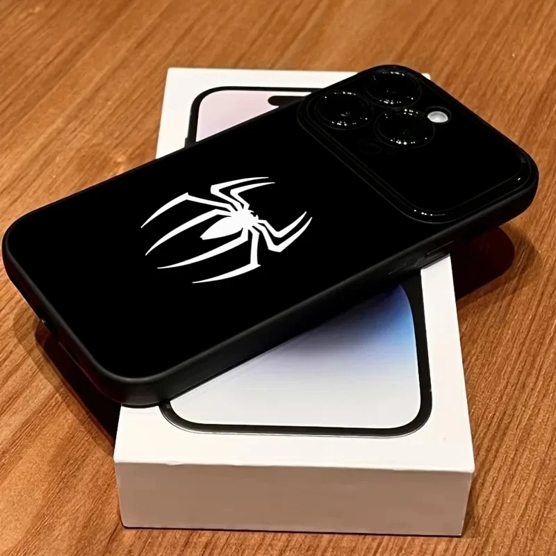 Phone Case For IPhone 18 17 16 15 14 13 12 11 Pro Max XS Max XR X 16Plus 18PRO Black And White Spider Pattern Large Window Cover