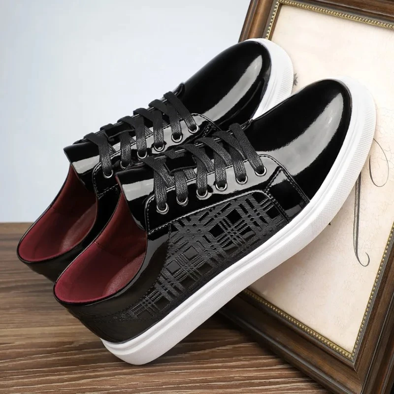 

New Men Leather Shoes soft soled Casual Flat Shoes Outdoor Walking shoes Comfort fashion soft leather Loafers