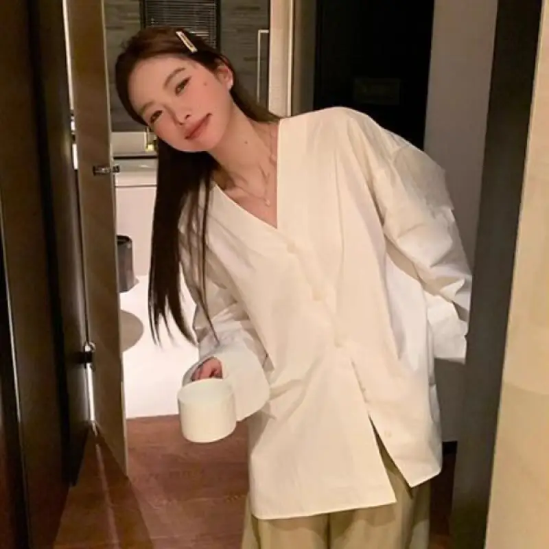 

Korean Relaxed Style V Neck Long Sleeve Shirt Soft Cotton Women Spring Summer Casual Oversized Mid Length Long Sleeve T-Shirt