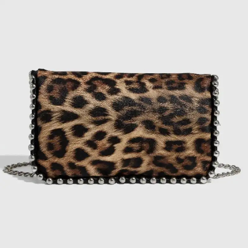 2025 otoño nueva moda y versátil estampado de leopardo hombro de gama alta cadena de perlas bolso cruzado Casual