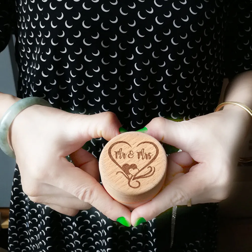 Vintage Wooden Round Ring Box Rustic Wedding Engagement Proposal Keepsake Holder with Mr Mrs Lettering for Rings Necklaces
