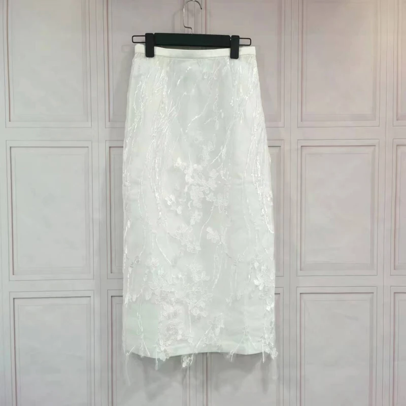 French niche early spring new high waisted lace jacquard mesh killing double layered split straight tube skirt, elegant and vers