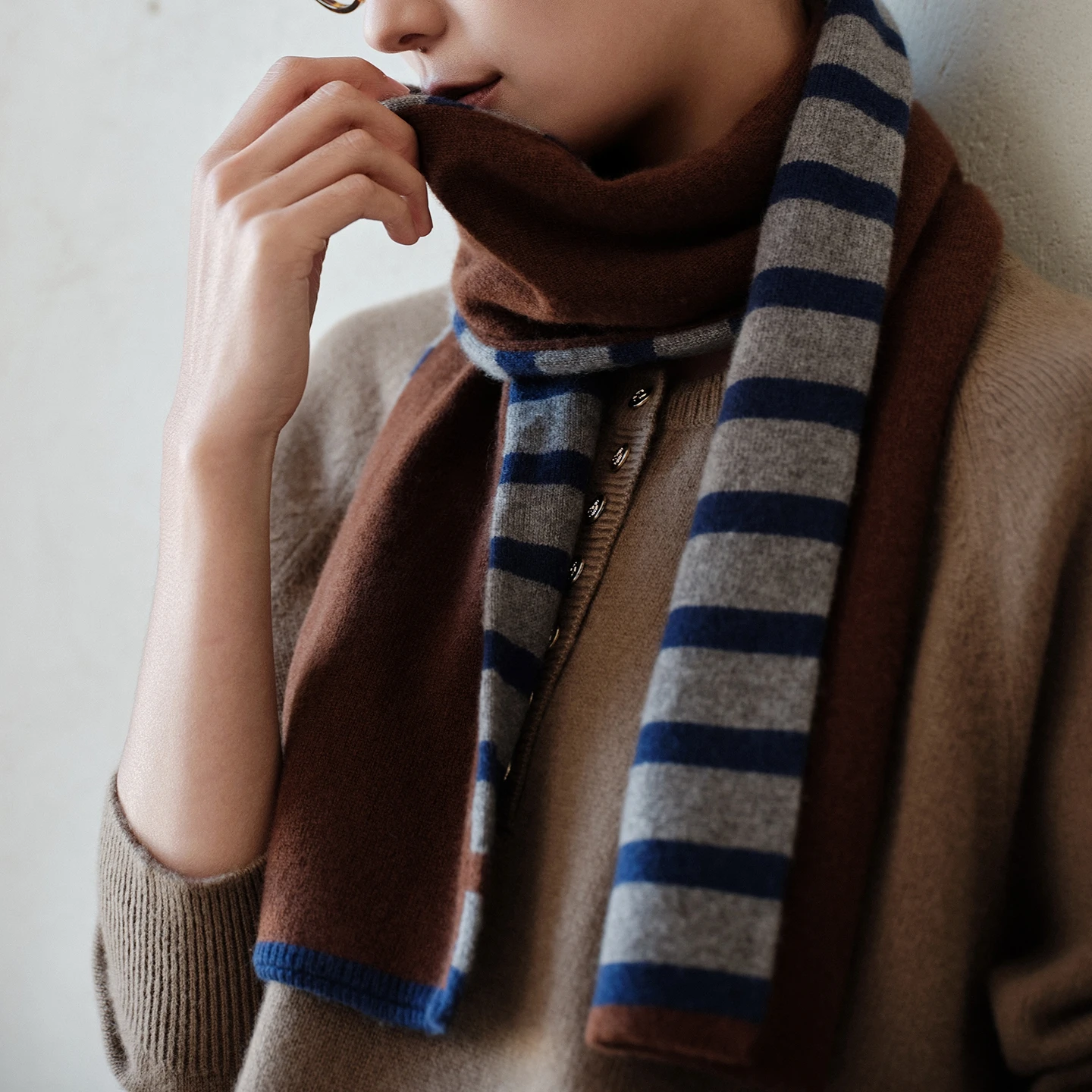 الكلاسيكية طبقة مزدوجة مخطط وشاح المرأة الحياكة 100% الكشمير الخالص وشاح لينة وسلس عالية الجودة الفاخرة اكسسوارات وشاح