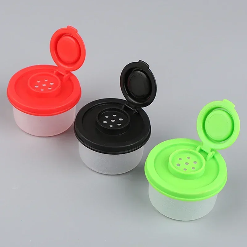 Mini Salt and Pepper Shaker Picnic Outdoor Kitchen Lunch Box Travel Plastic Spice Sealed Jar Dispenser Condiment Container Lid