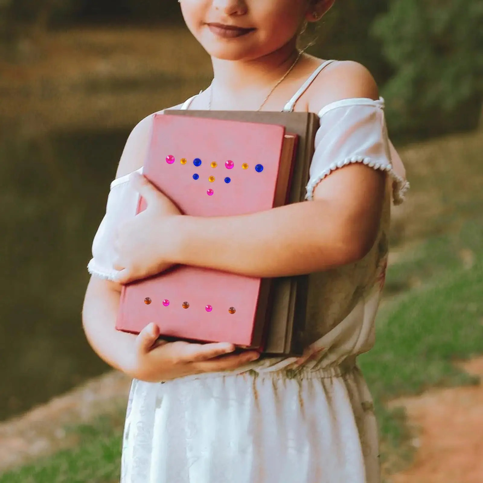 

Самоклеящиеся стразы-наклейки: разноцветные декоративные стикеры-бусины для рукоделия, изготовления открыток и макияжа лица